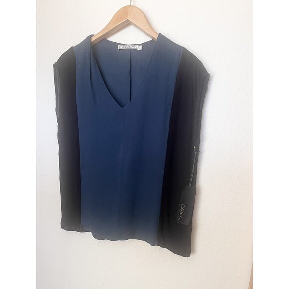 NWT Chloe K Teal Black Colorblock Rayon Polyester Top Casual Office - Picture 2 of 6